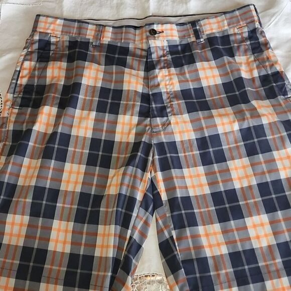 Callaway Golf Embroidered Logo Plaid Flat Front‎ Athletic Sz 36 Shorts w Pockets - Picture 2 of 10